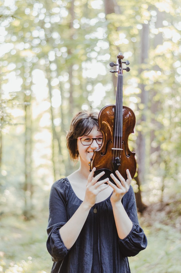 Gabriela Grabon Violinist.jpg